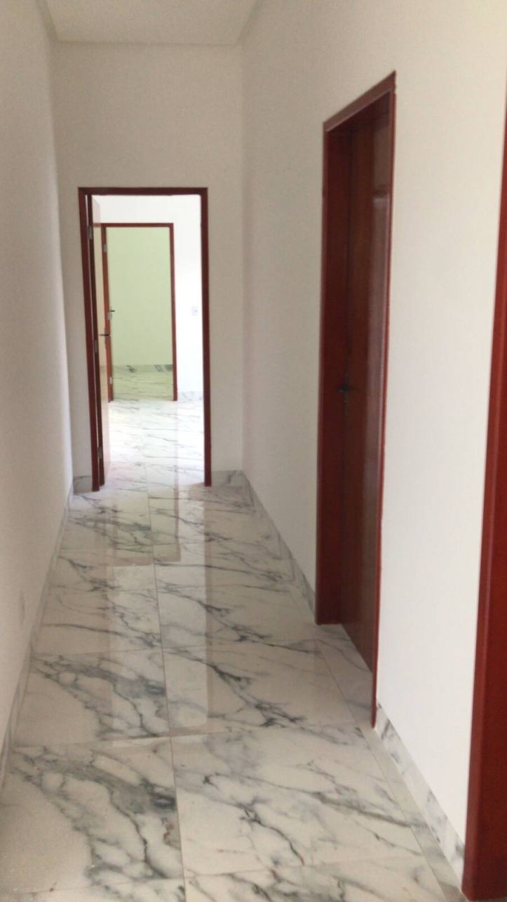 Casa de Condomínio à venda com 4 quartos, 300m² - Foto 3