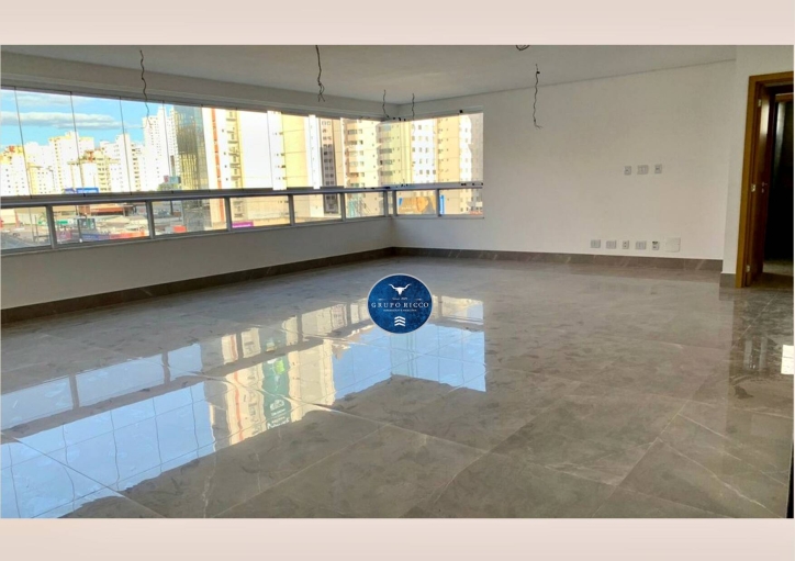 Apartamento à venda com 4 quartos, 223m² - Foto 1