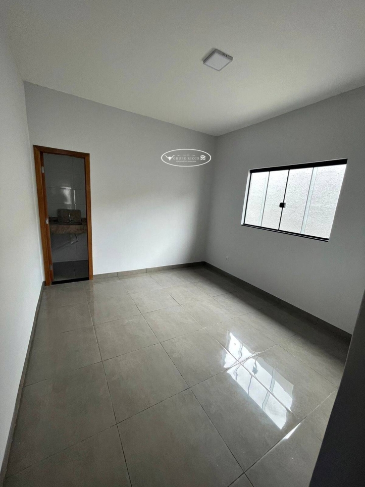 Casa à venda com 3 quartos, 106m² - Foto 4