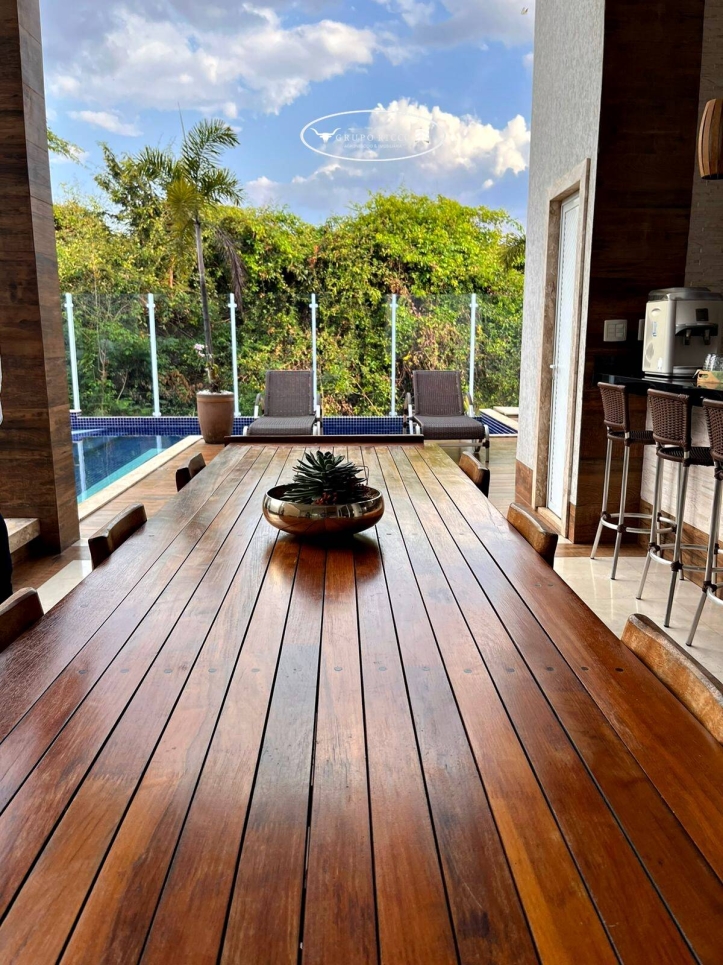 Casa de Condomínio à venda com 5 quartos, 300m² - Foto 4