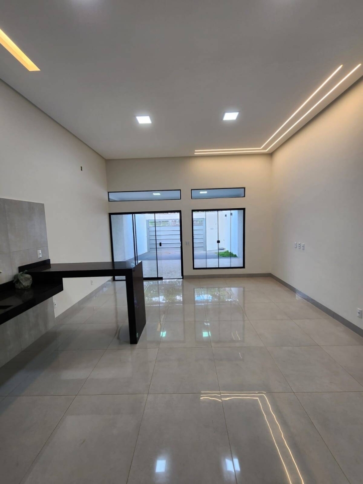 Casa à venda com 3 quartos, 134m² - Foto 3