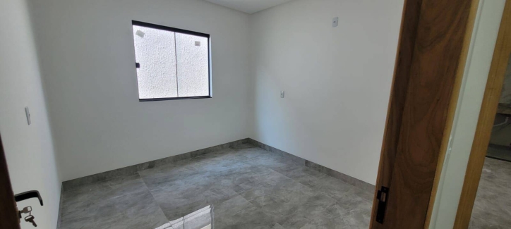 Casa à venda com 3 quartos, 120m² - Foto 3