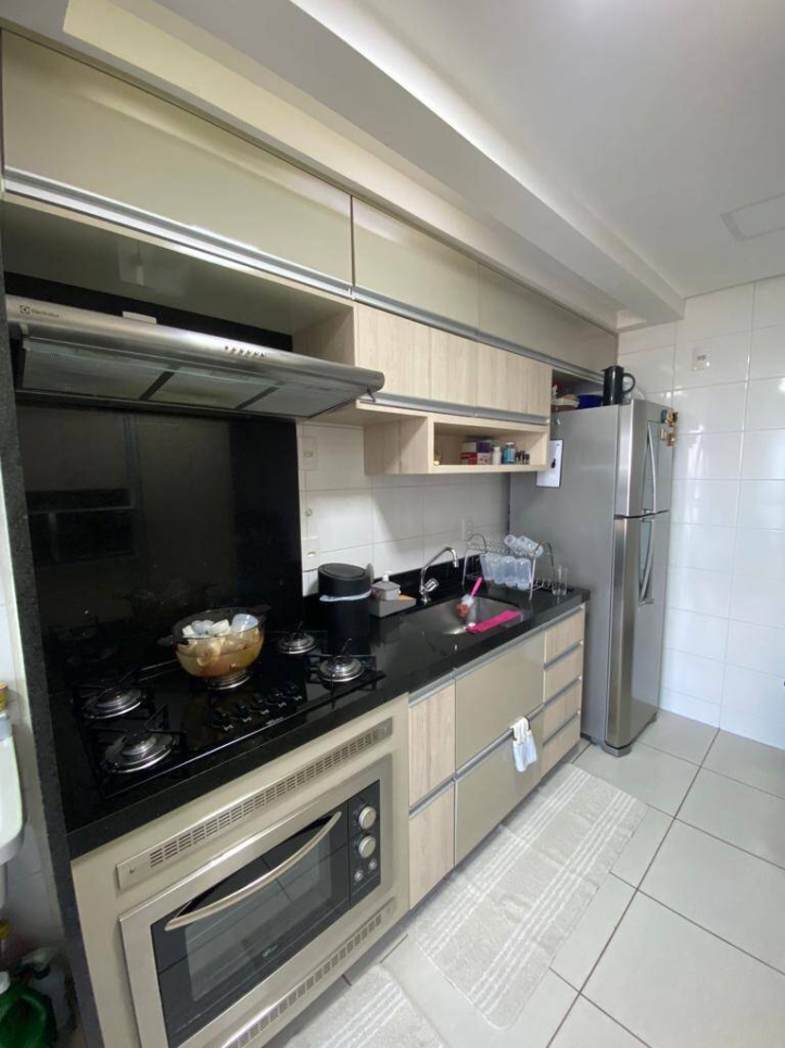 Apartamento à venda com 2 quartos, 78m² - Foto 4