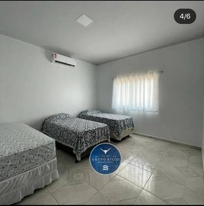 Casa à venda com 4 quartos, 1500m² - Foto 4