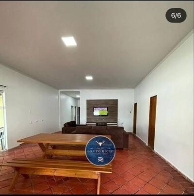 Casa à venda com 4 quartos, 1500m² - Foto 2