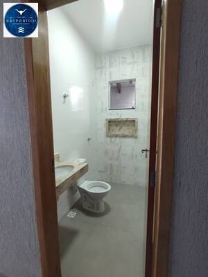 Casa à venda com 2 quartos, 100m² - Foto 2