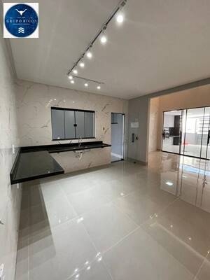 Casa à venda com 2 quartos, 136m² - Foto 4