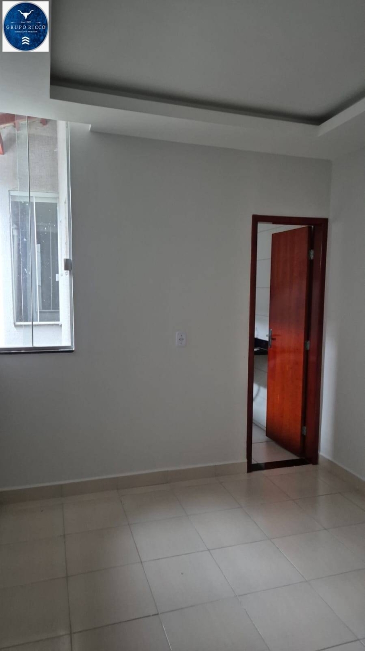 Casa à venda com 2 quartos, 86m² - Foto 12