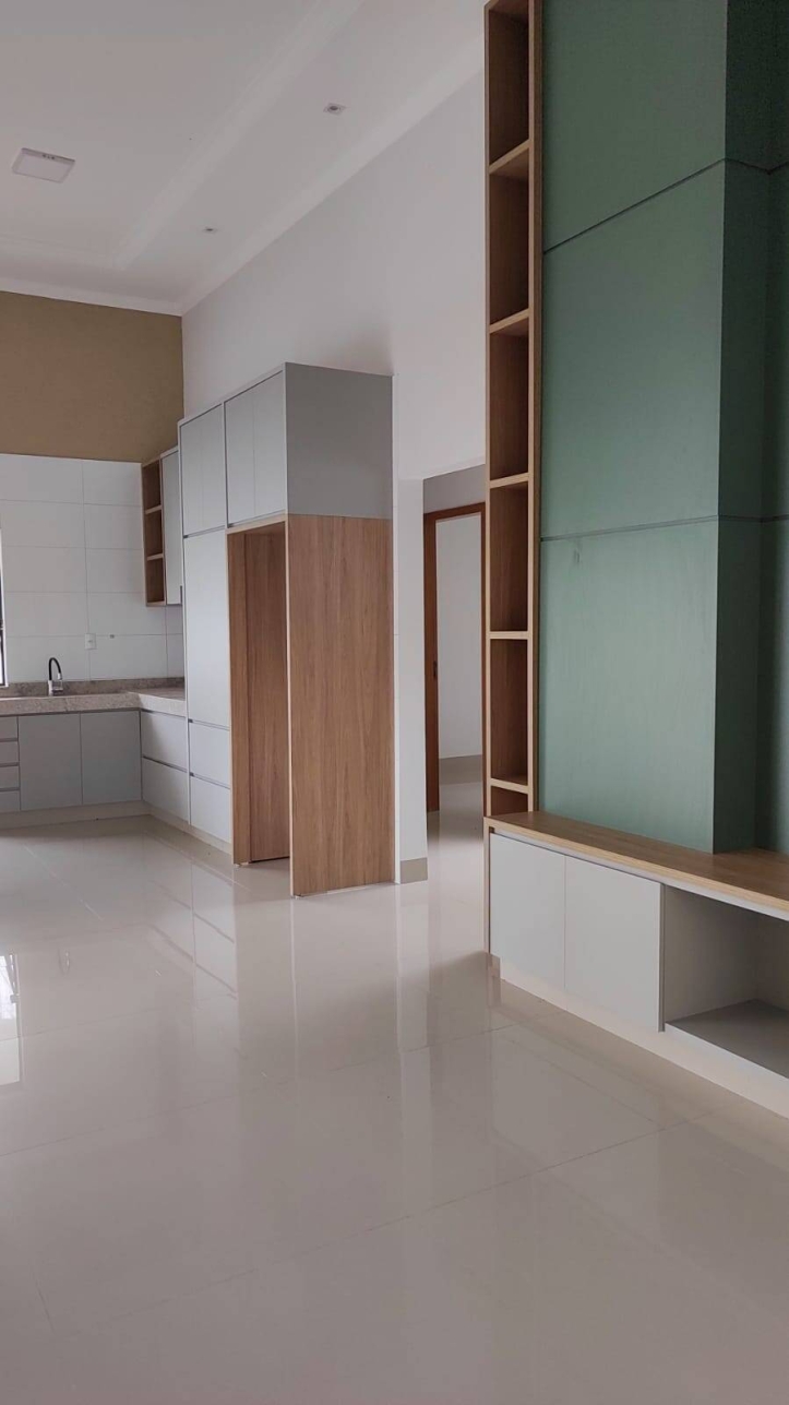 Casa à venda com 3 quartos, 123m² - Foto 3