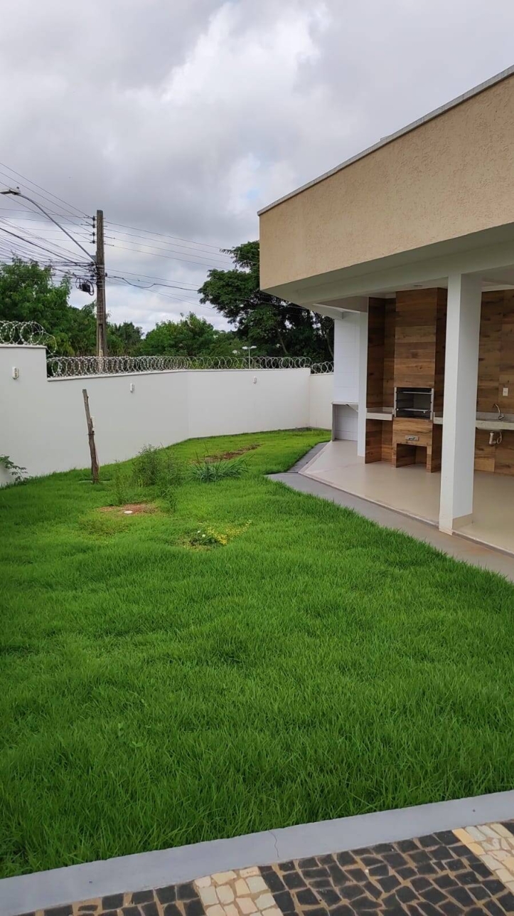 Casa à venda com 3 quartos, 123m² - Foto 2