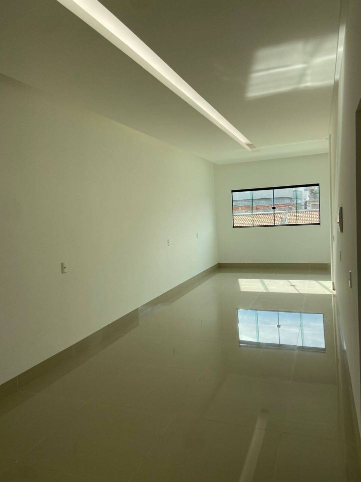 Casa à venda com 5 quartos, 283m² - Foto 6