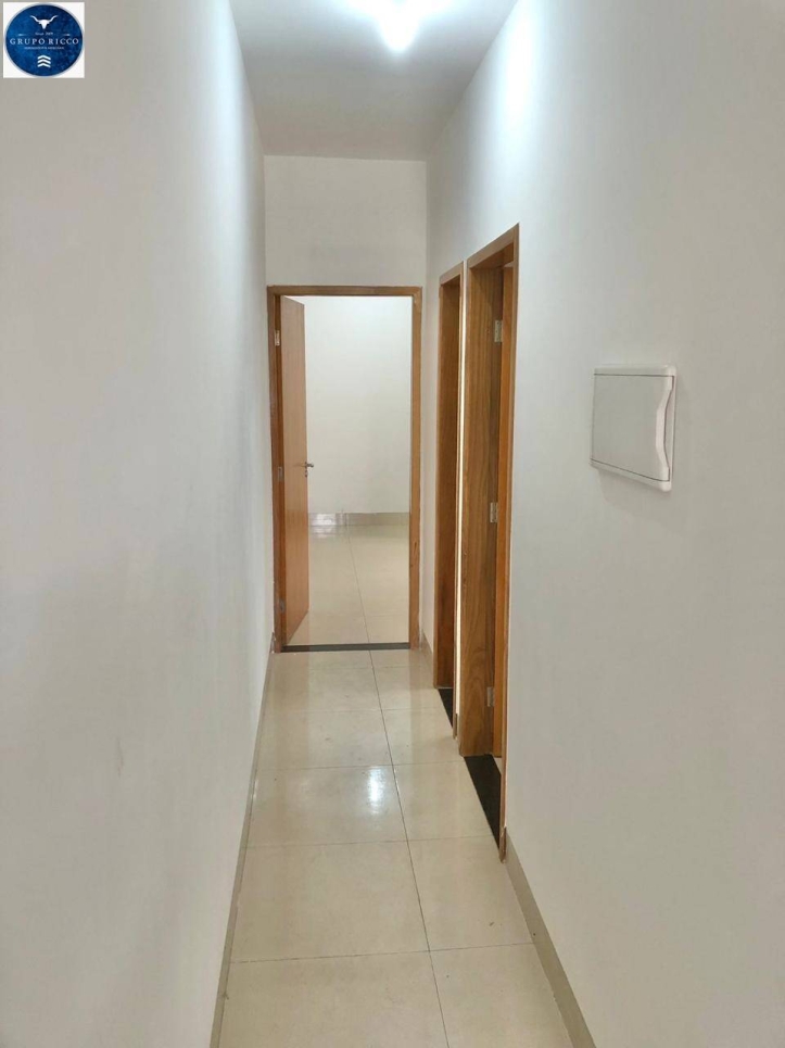 Casa à venda com 2 quartos, 79m² - Foto 13