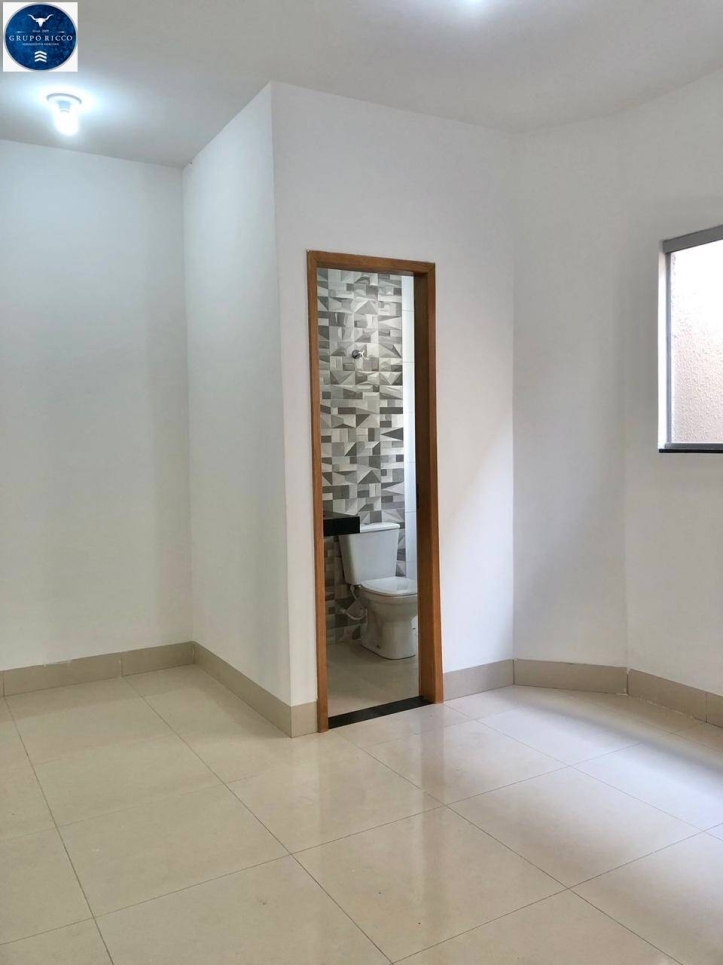 Casa à venda com 2 quartos, 79m² - Foto 17