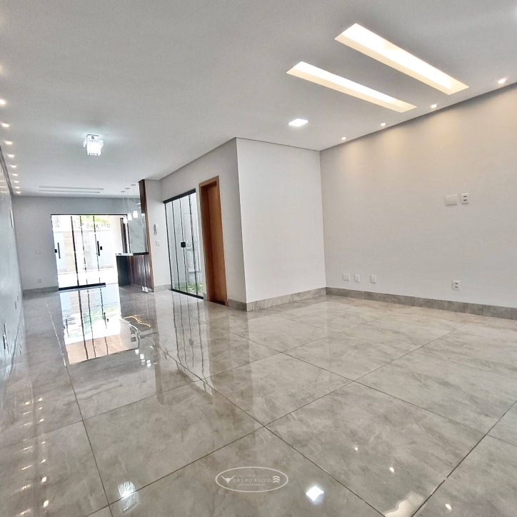 Sobrado à venda com 3 quartos, 150m² - Foto 3