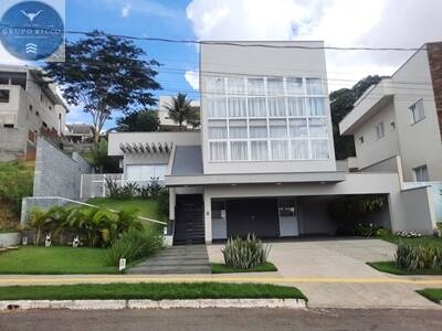 Casa à venda com 3 quartos, 237m² - Foto 2