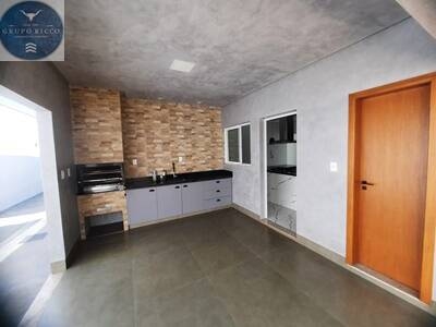 Casa à venda com 3 quartos, 237m² - Foto 6