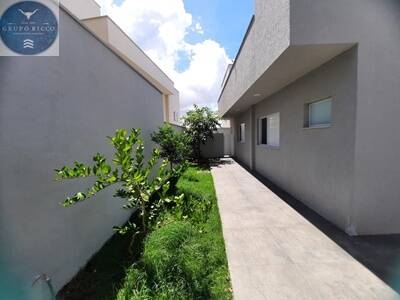 Casa à venda com 3 quartos, 237m² - Foto 11