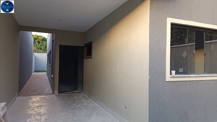 Casa à venda com 3 quartos, 100m² - Foto 4