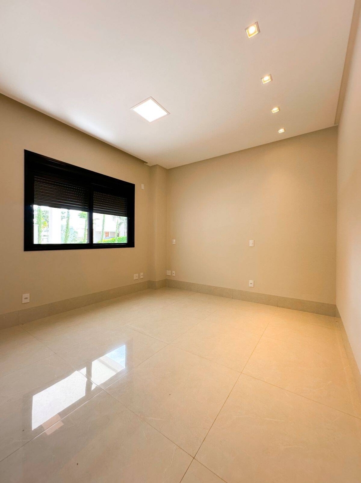 Casa de Condomínio à venda com 4 quartos, 540m² - Foto 5