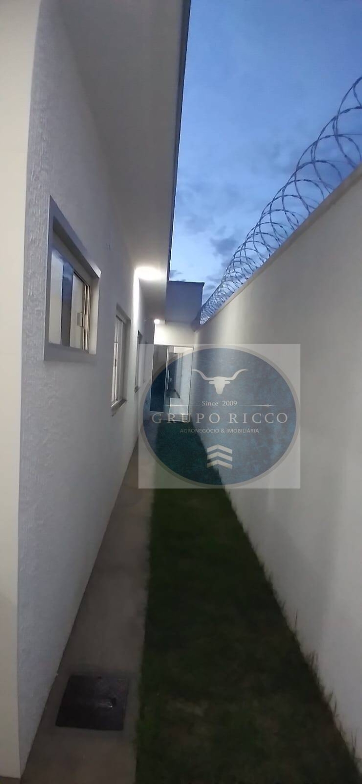 Casa à venda com 3 quartos, 121m² - Foto 14