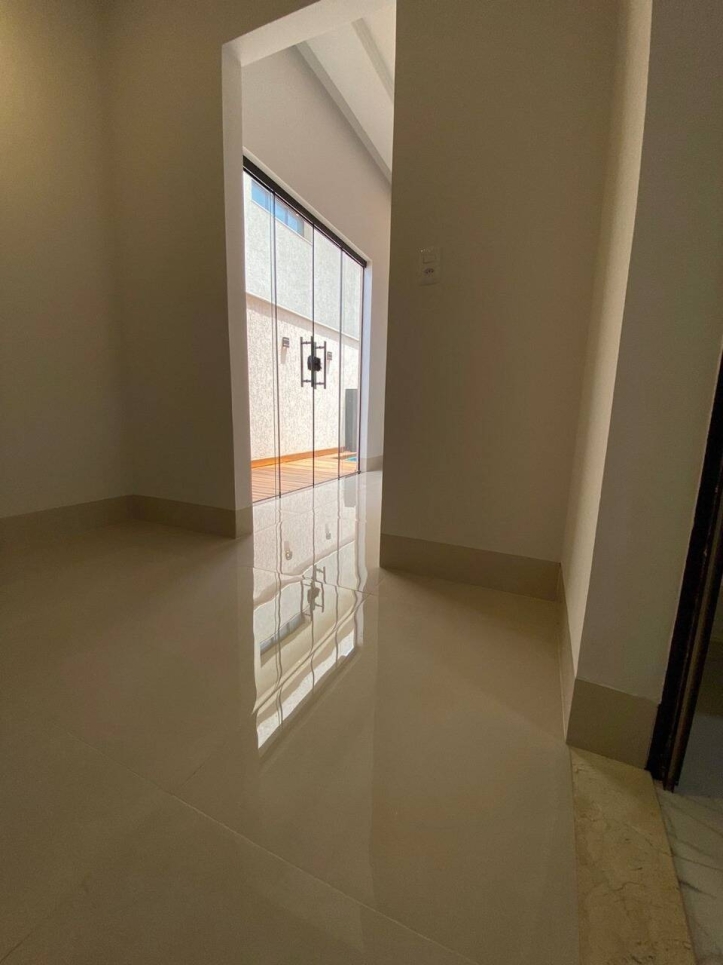 Casa à venda com 3 quartos, 158m² - Foto 8