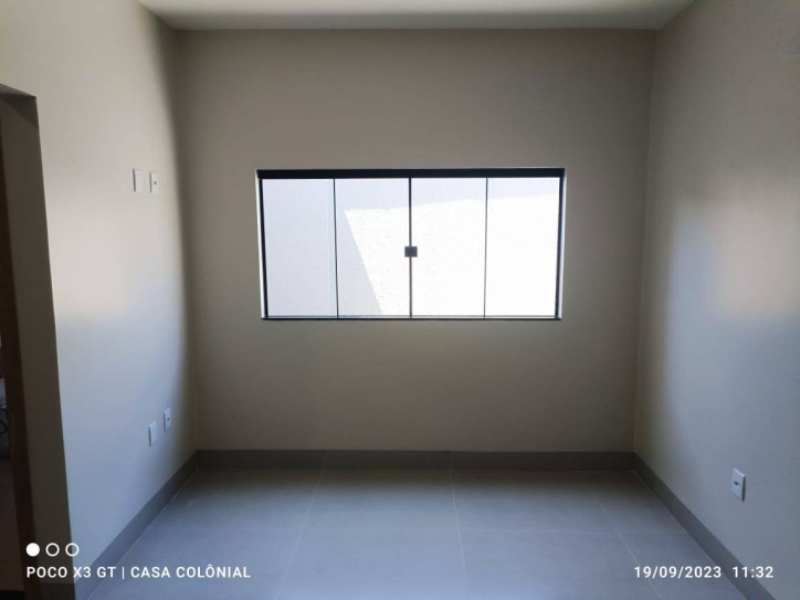 Casa à venda com 3 quartos, 115m² - Foto 2