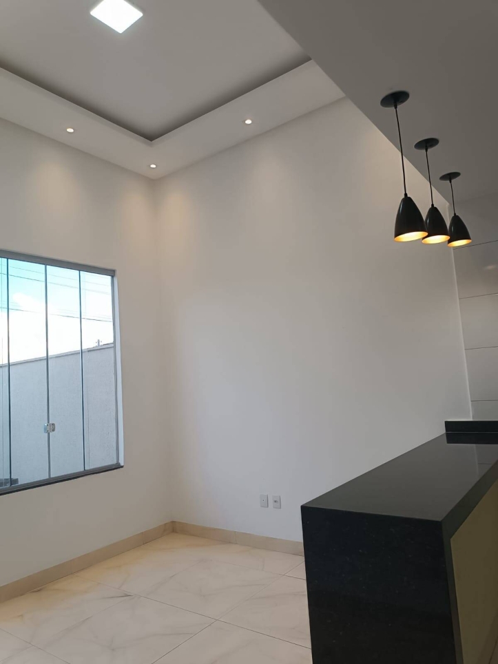 Casa à venda com 2 quartos, 100m² - Foto 3