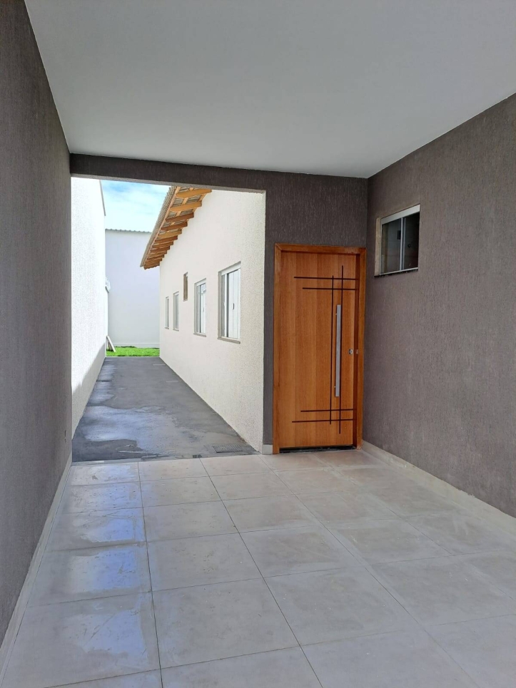 Casa à venda com 3 quartos, 98m² - Foto 4