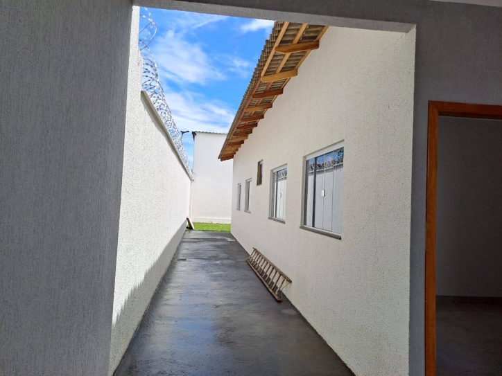 Casa à venda com 3 quartos, 98m² - Foto 6