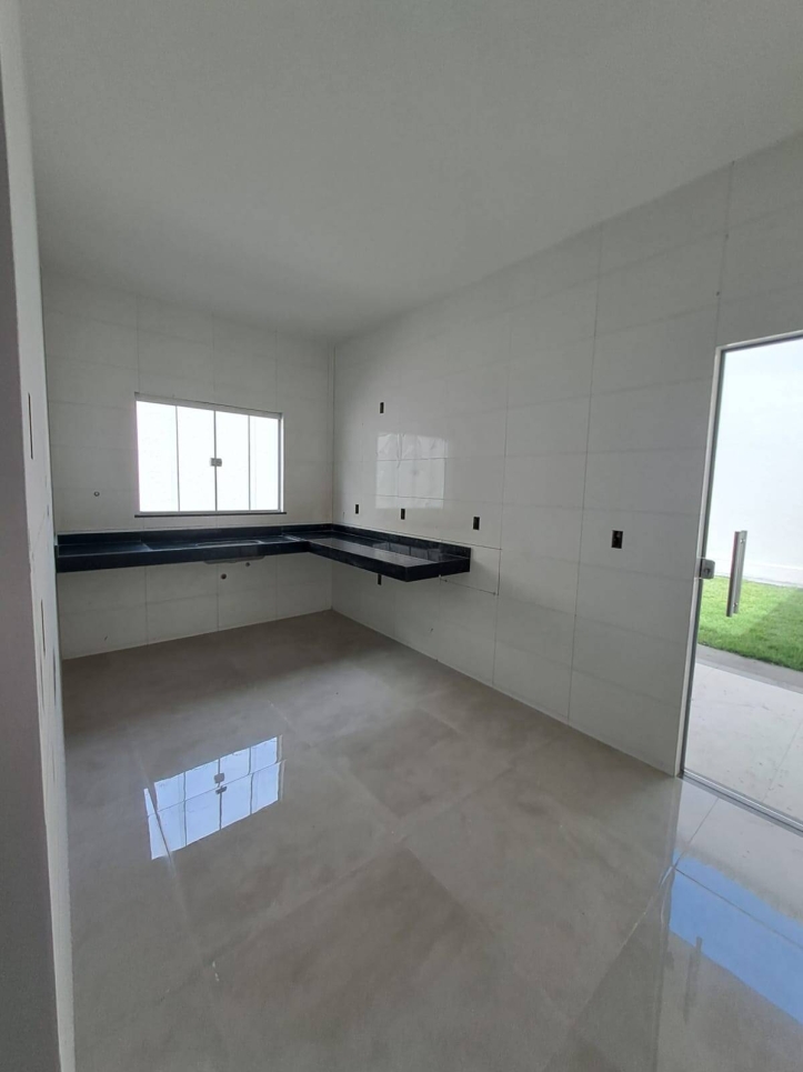 Casa à venda com 3 quartos, 98m² - Foto 12