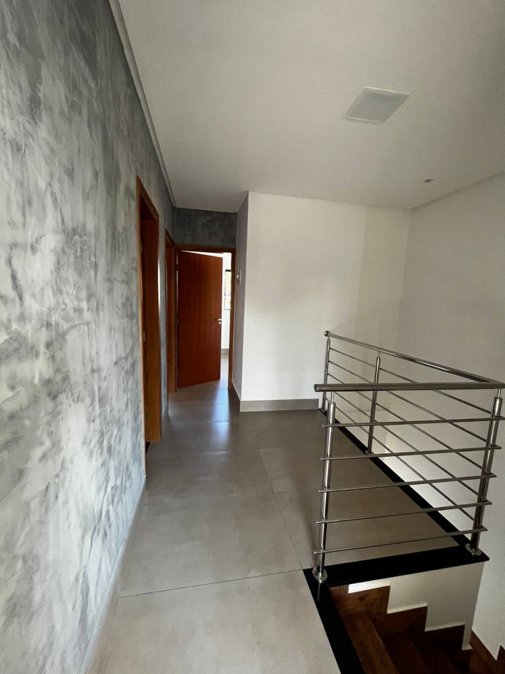 Casa à venda com 3 quartos, 120m² - Foto 9