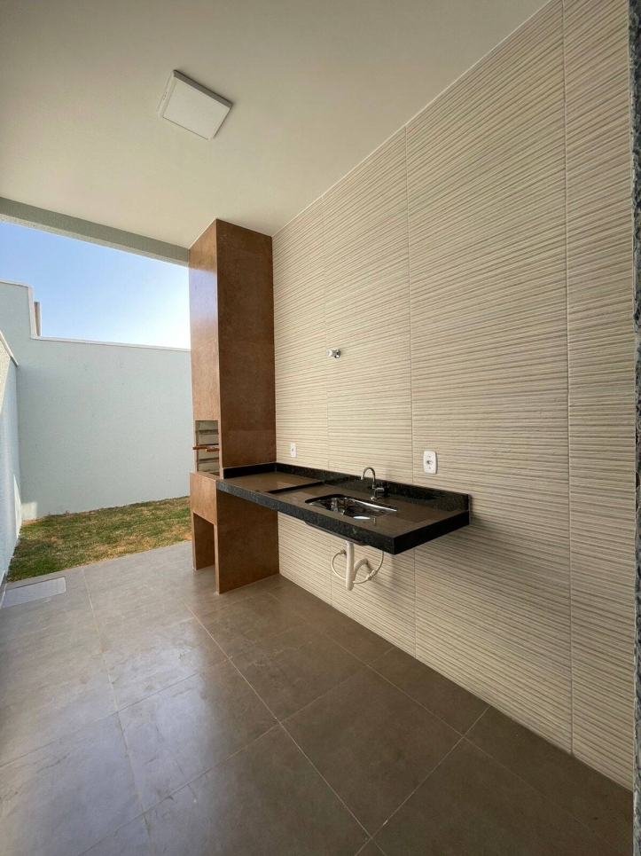 Casa à venda com 2 quartos, 77m² - Foto 9