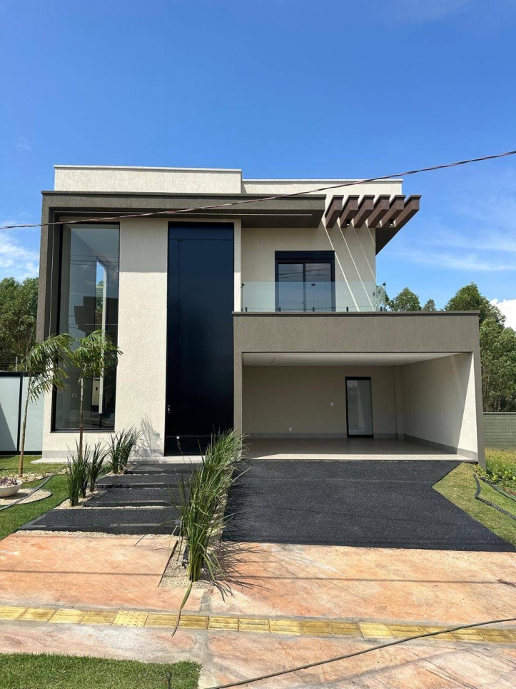 Casa de Condomínio à venda com 3 quartos, 217m² - Foto 1