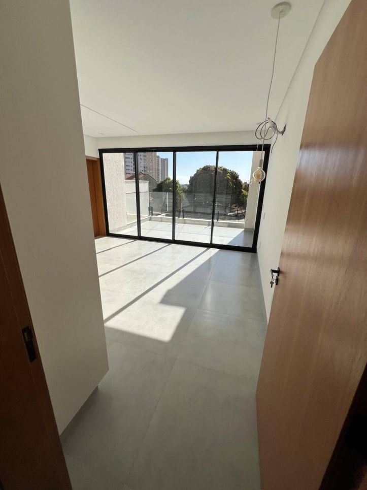 Casa à venda com 3 quartos, 210m² - Foto 6