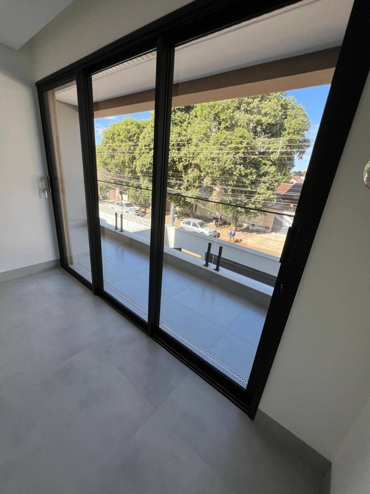 Casa à venda com 3 quartos, 210m² - Foto 10