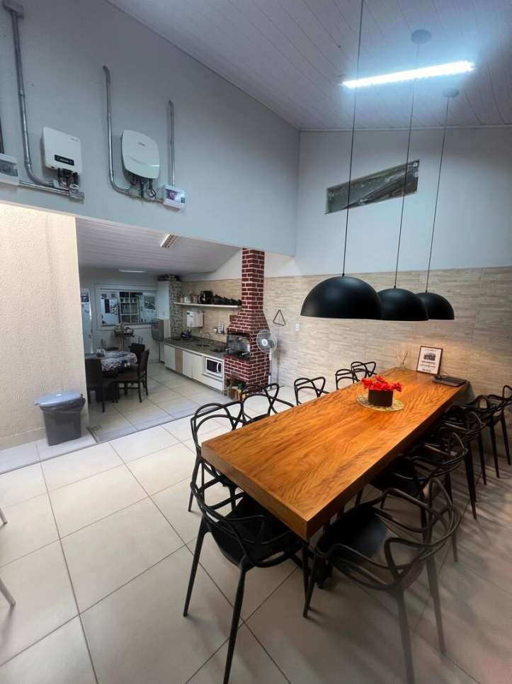 Casa à venda com 3 quartos, 288m² - Foto 14