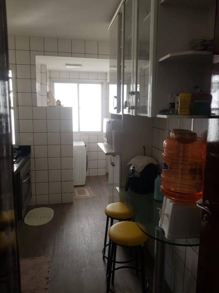 Apartamento à venda com 3 quartos, 105m² - Foto 4