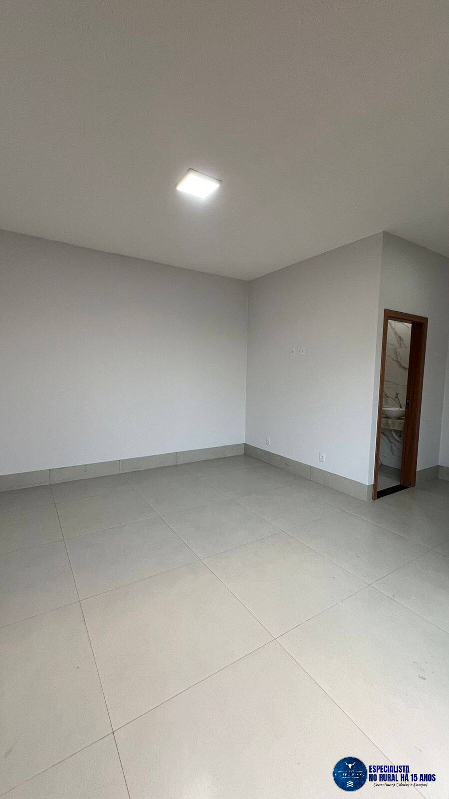 Casa à venda com 3 quartos, 150m² - Foto 4