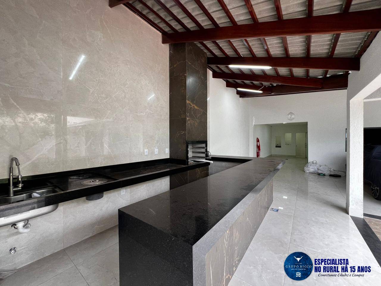 Casa à venda com 3 quartos, 200m² - Foto 17