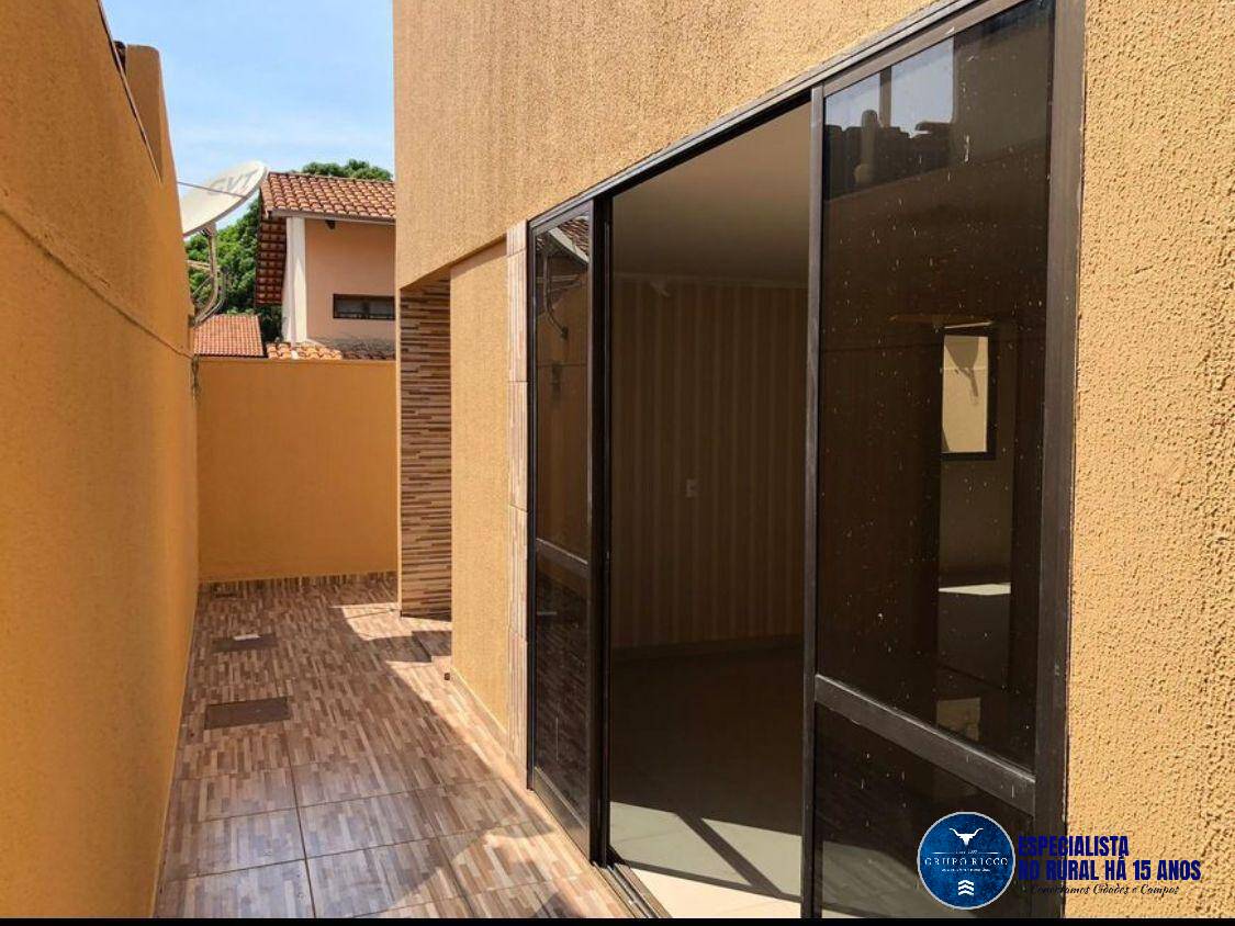 Sobrado à venda com 4 quartos, 200m² - Foto 6