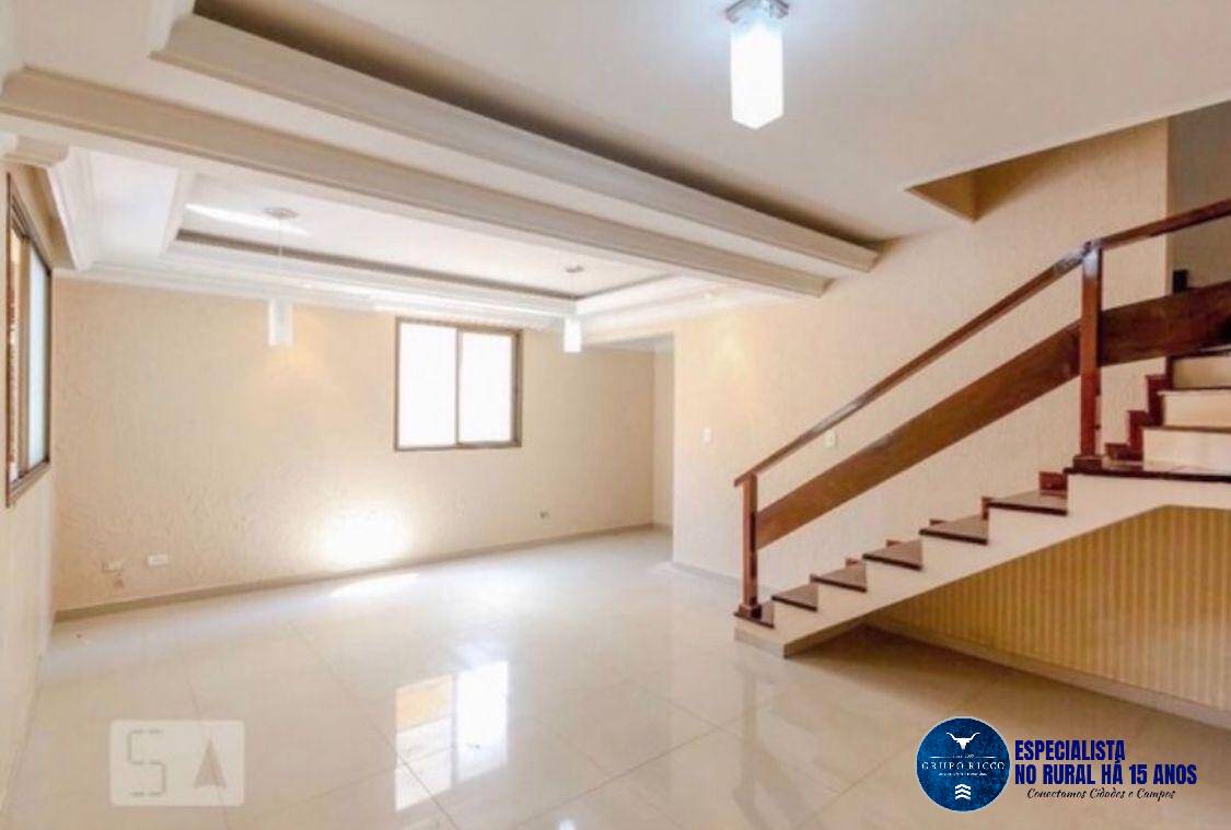 Sobrado à venda com 4 quartos, 200m² - Foto 4