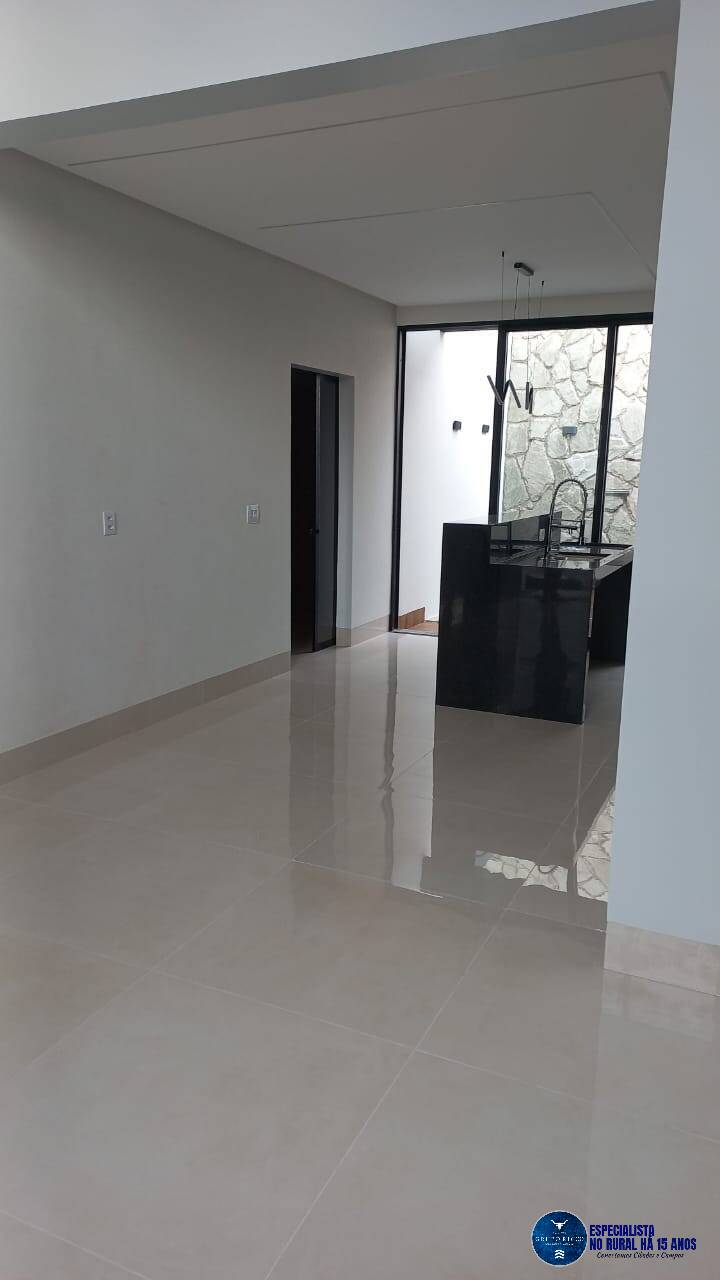 Casa à venda com 3 quartos, 122m² - Foto 3