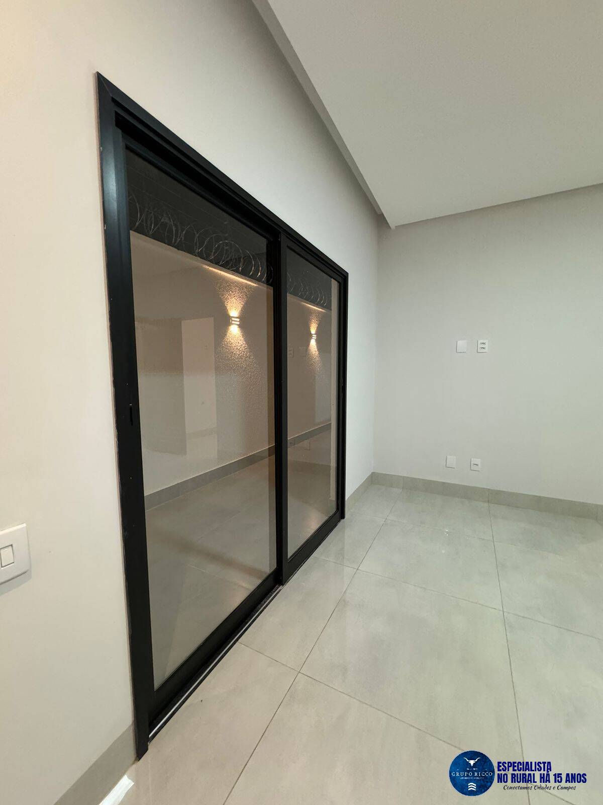 Casa à venda com 3 quartos, 170m² - Foto 11