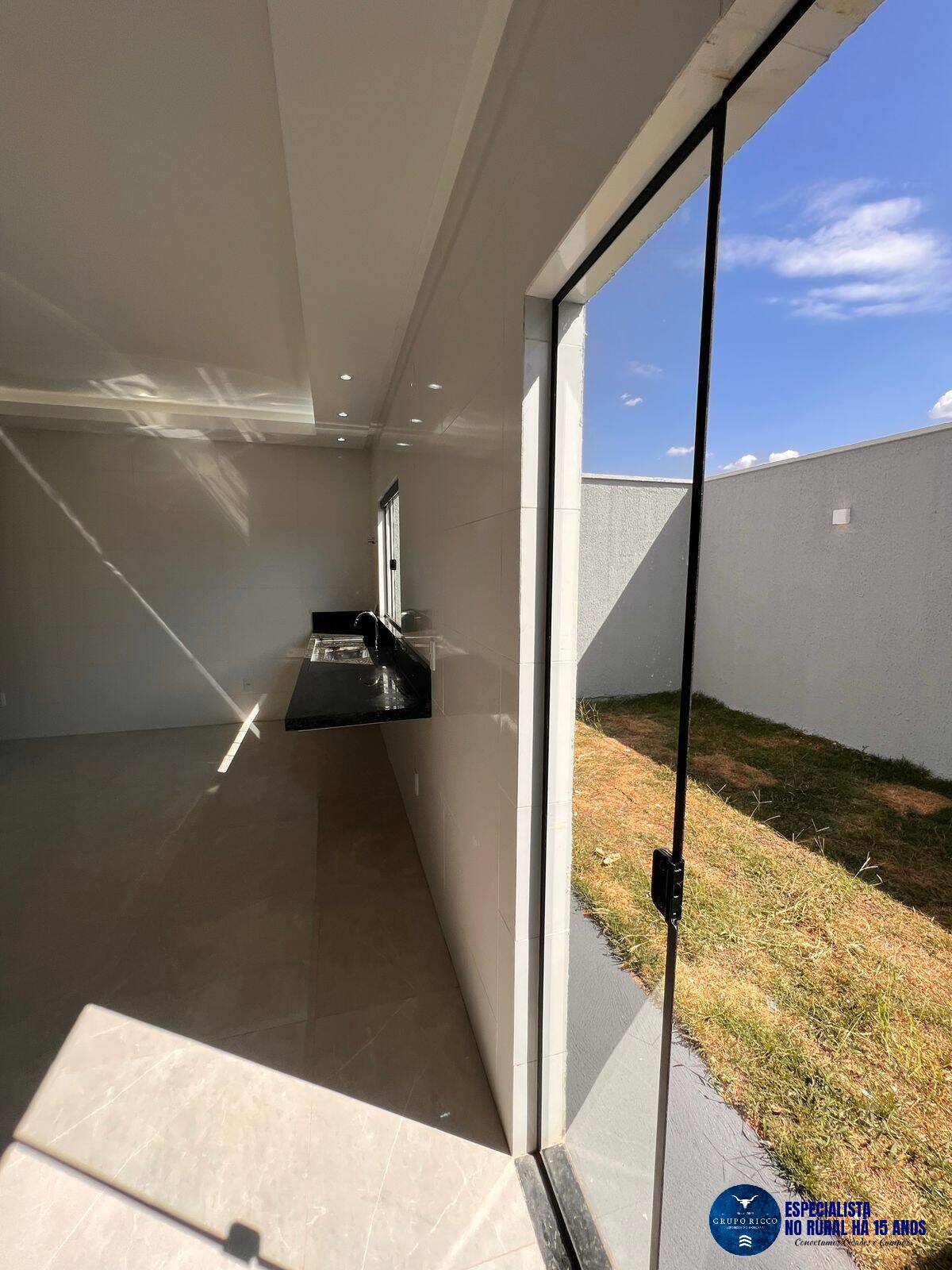 Casa à venda com 3 quartos, 120m² - Foto 7