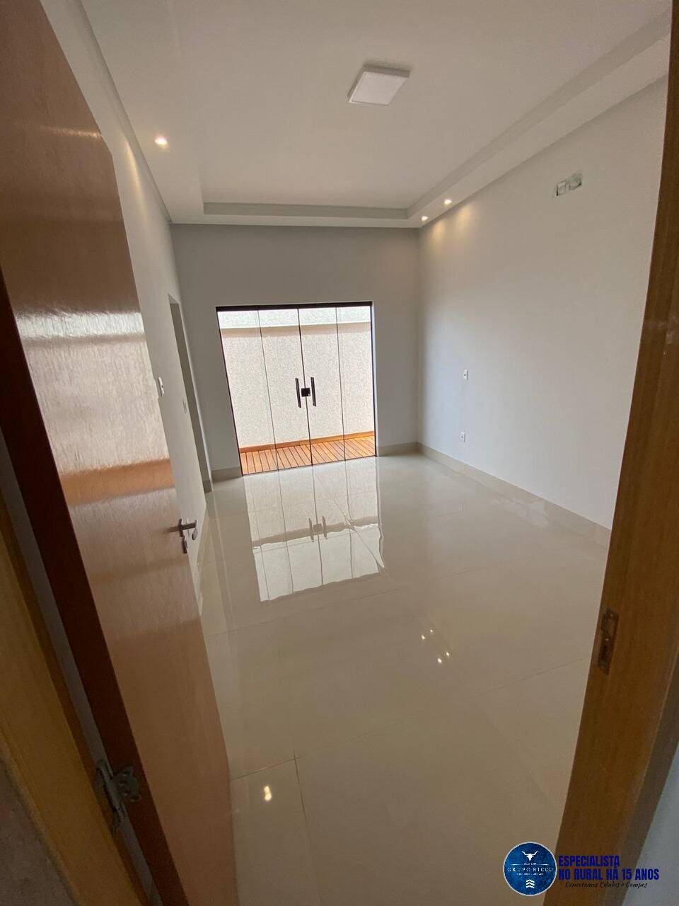 Casa à venda com 3 quartos, 158m² - Foto 8