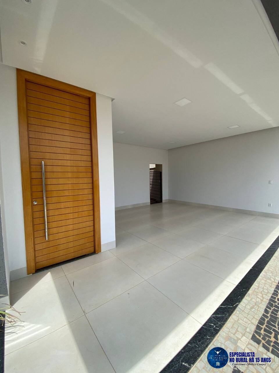 Casa à venda com 3 quartos, 158m² - Foto 3