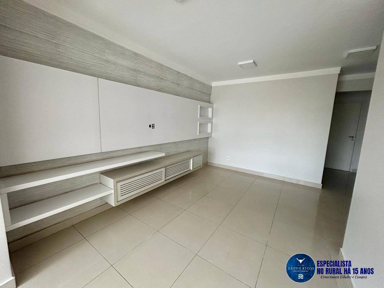 Apartamento à venda com 3 quartos, 113m² - Foto 9