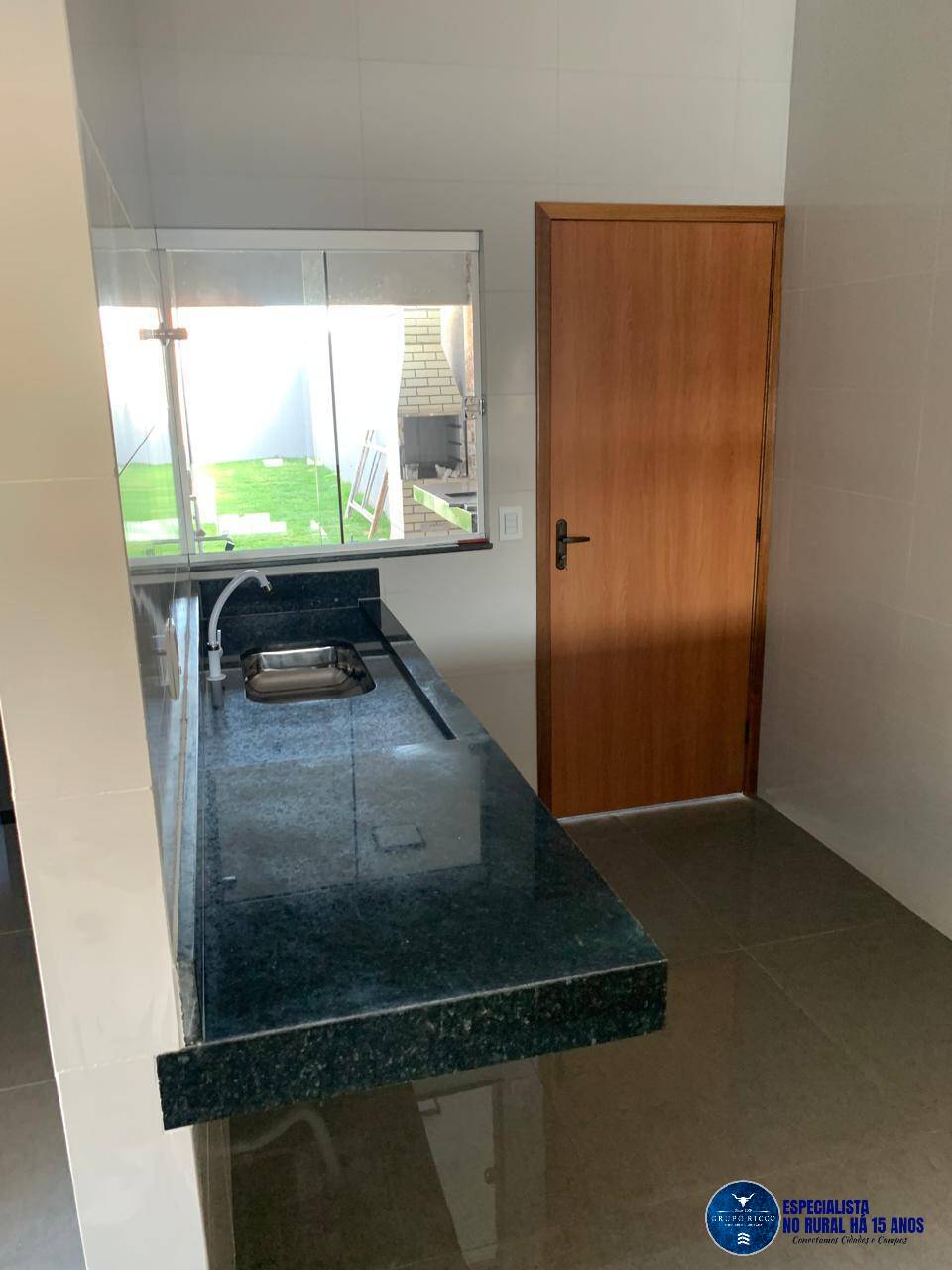 Casa à venda com 3 quartos, 100m² - Foto 6