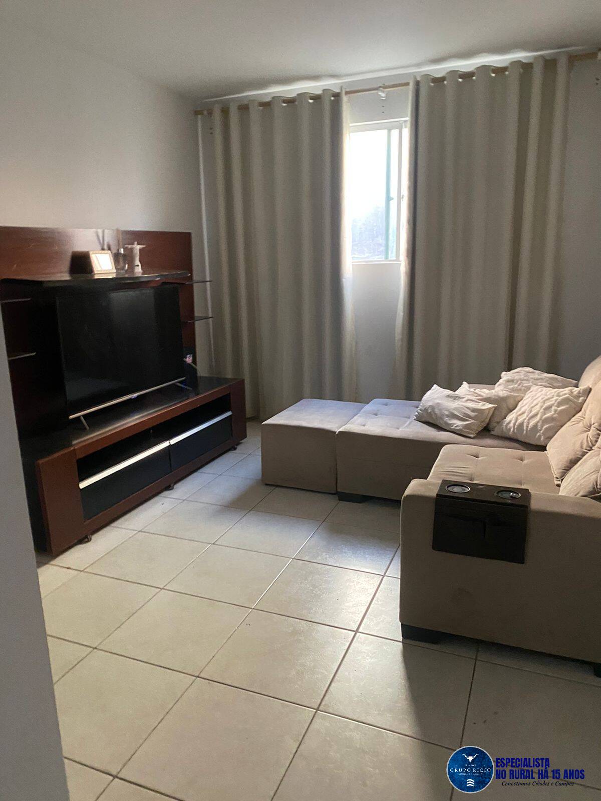 Apartamento à venda com 3 quartos, 70m² - Foto 1