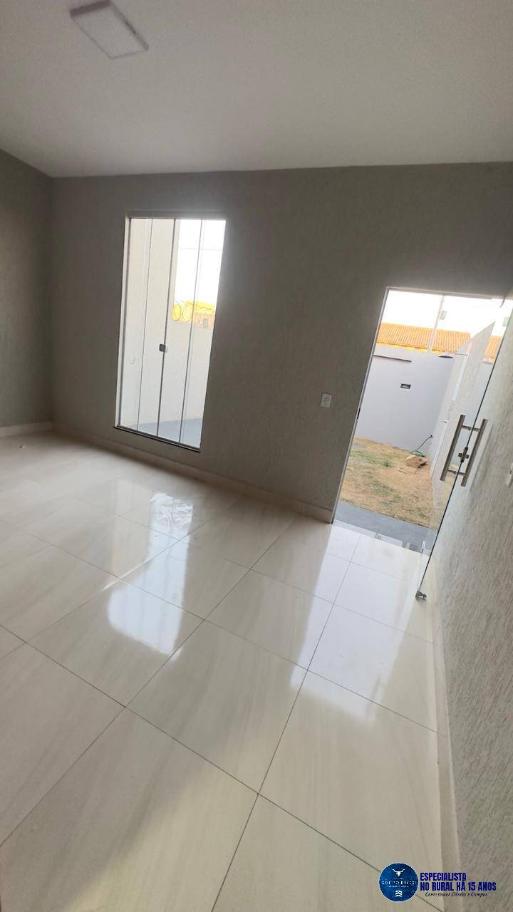 Casa à venda com 3 quartos, 78m² - Foto 4